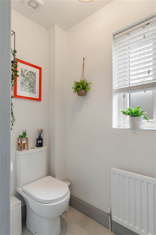 48 Woodbrook Walk
