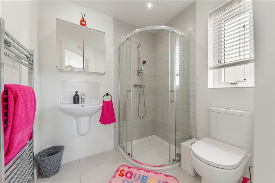 48 Woodbrook Walk