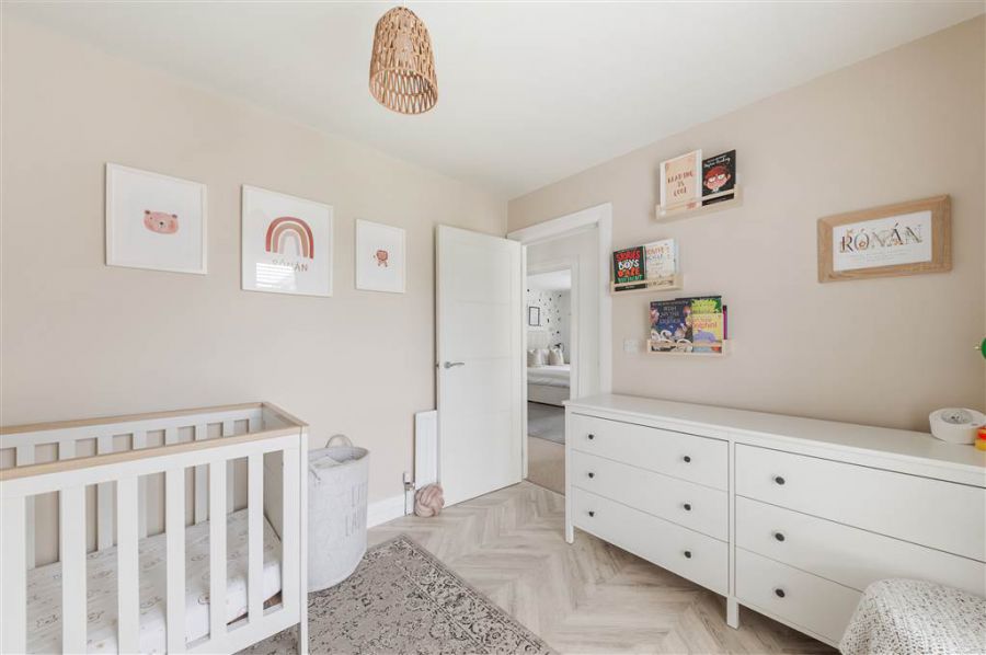 48 Woodbrook Walk