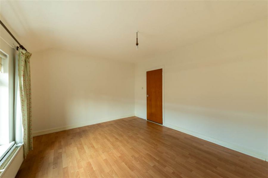 34  Beechmount Parade