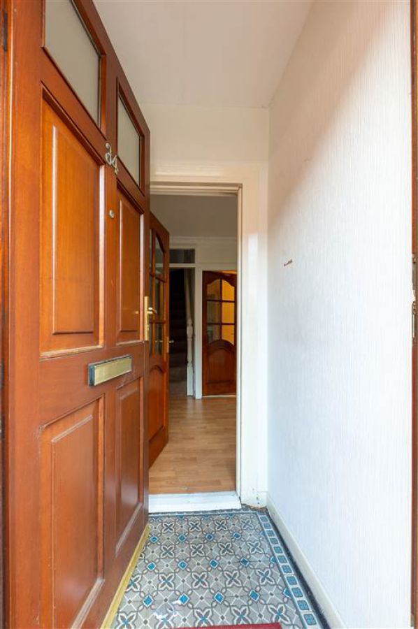 34  Beechmount Parade