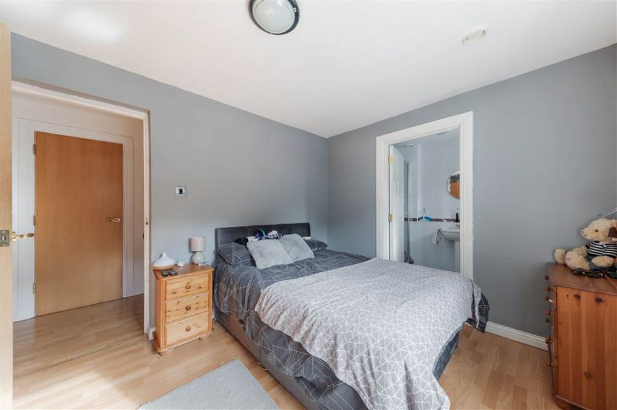 9B Musgrave Manor