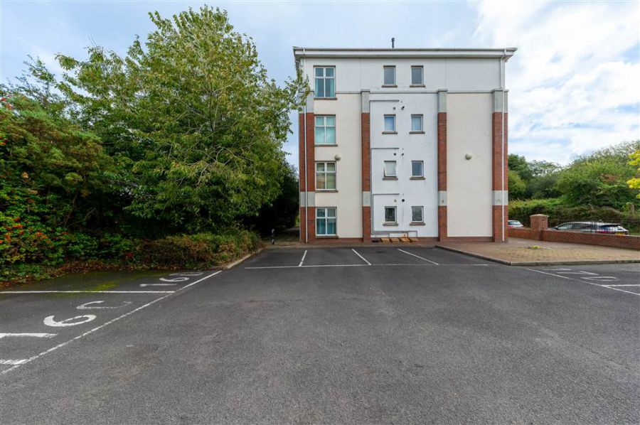 9B Musgrave Manor