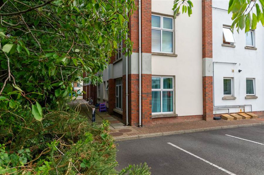 9B Musgrave Manor