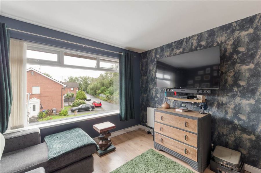 64 Appleton Park