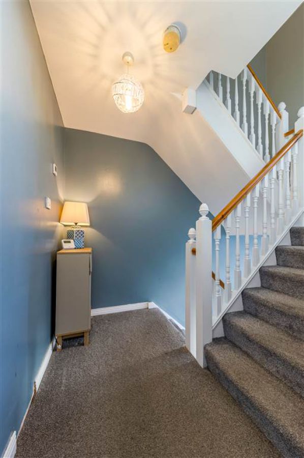 10 Mount Eagles Square