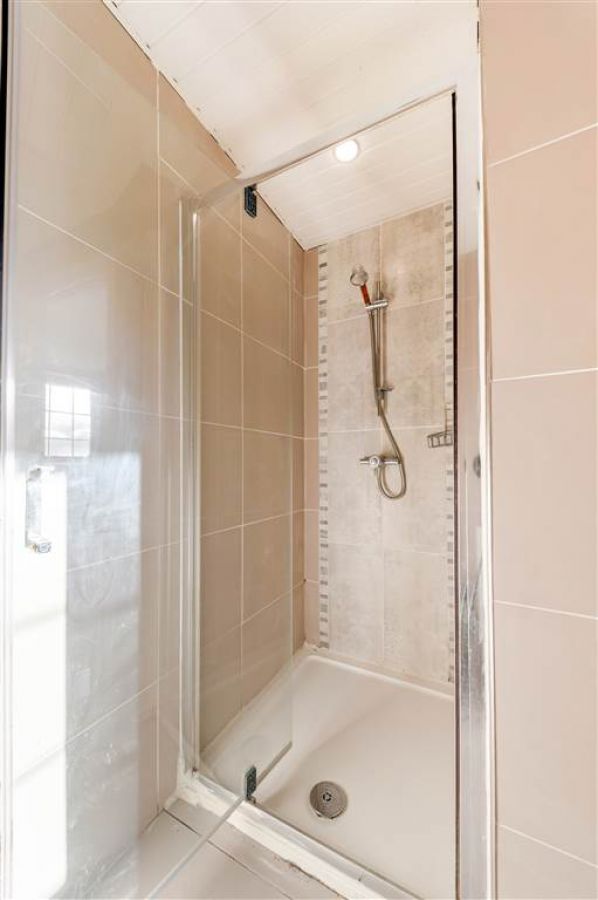 10 Mount Eagles Square