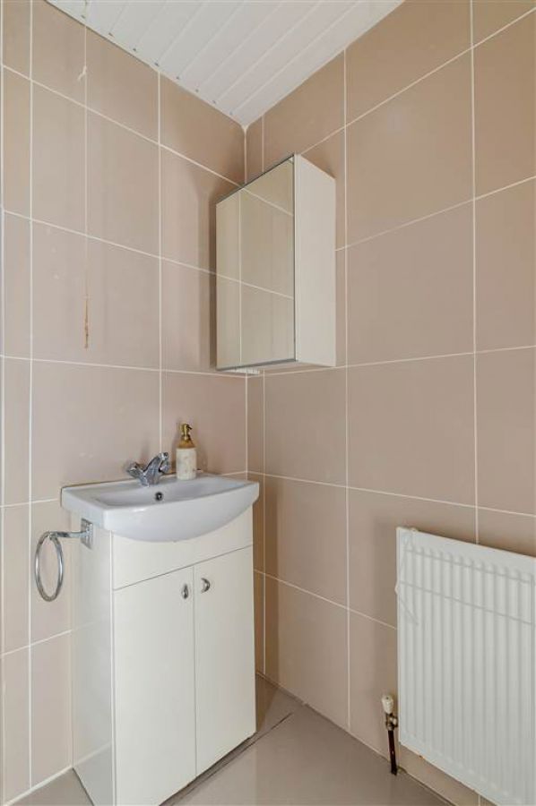 10 Mount Eagles Square