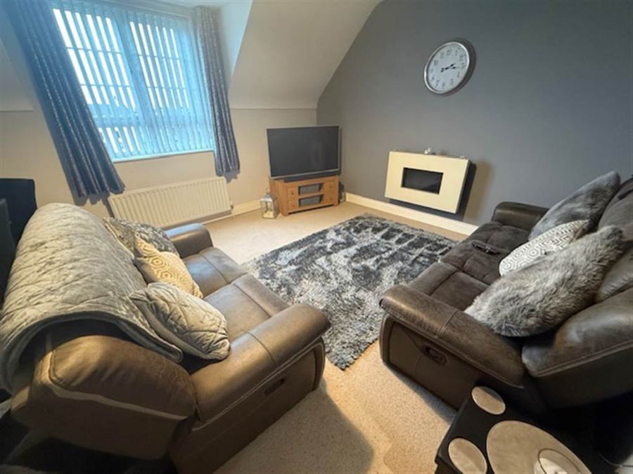 32 Lady Wallace Walk