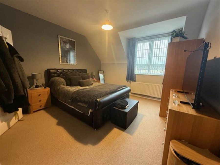 32 Lady Wallace Walk