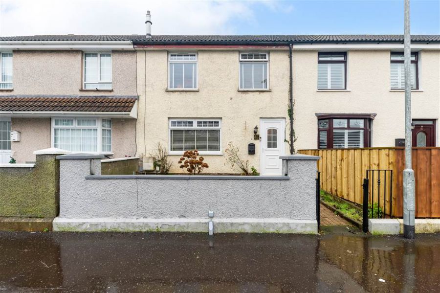 18 Thornhill Court, Twinbrook, Dunmurry, BT17 0RA