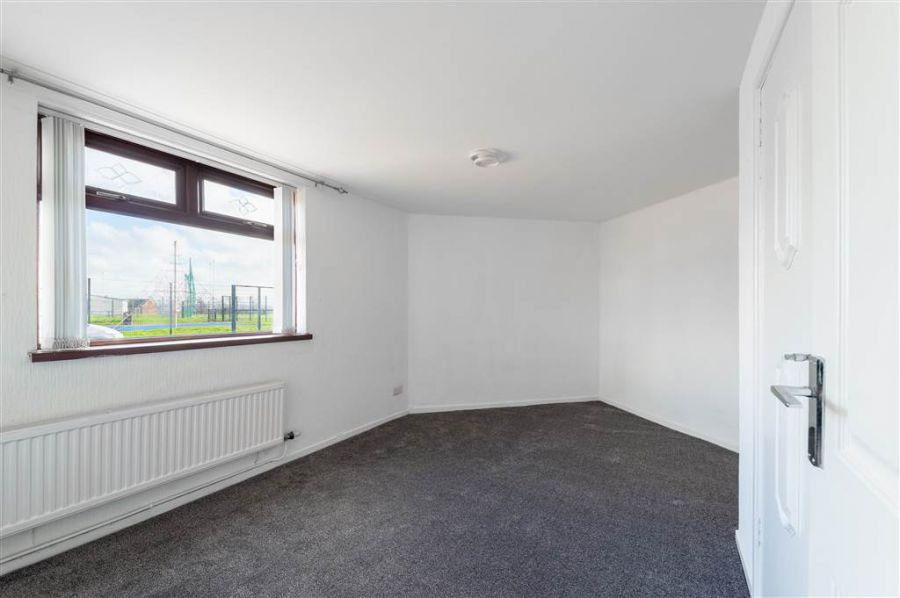 30B Glassmullen Gardens