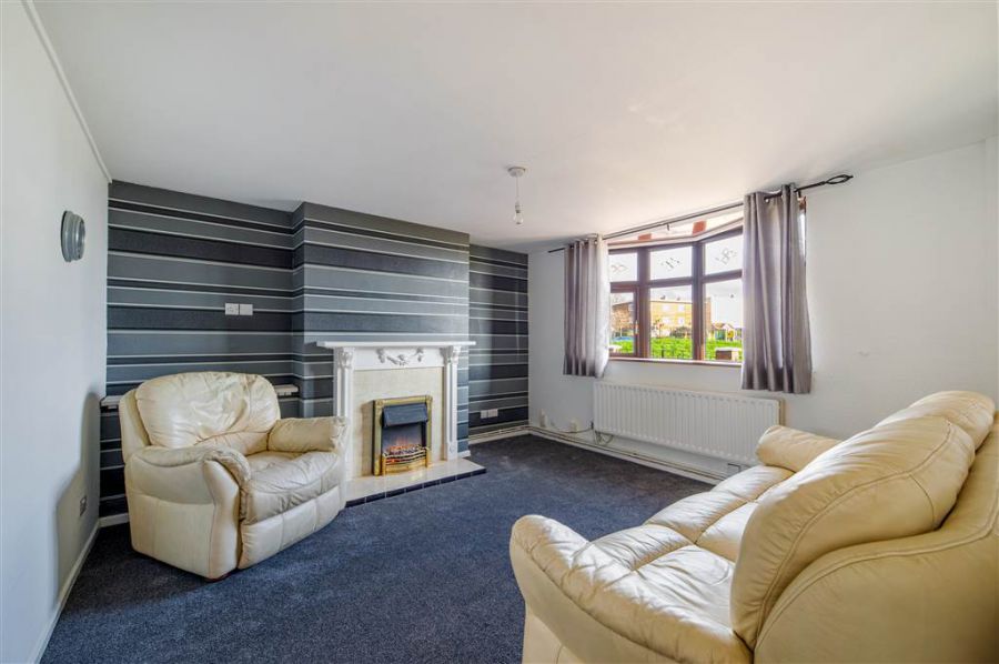 30B Glassmullen Gardens