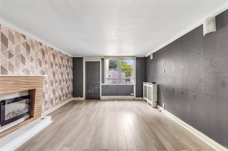 14 Finnis Close