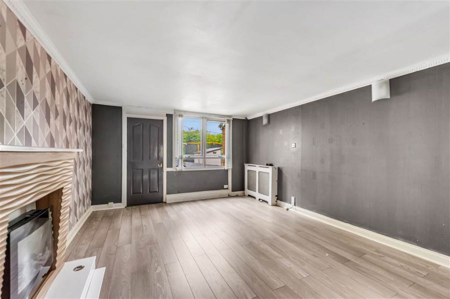 14 Finnis Close