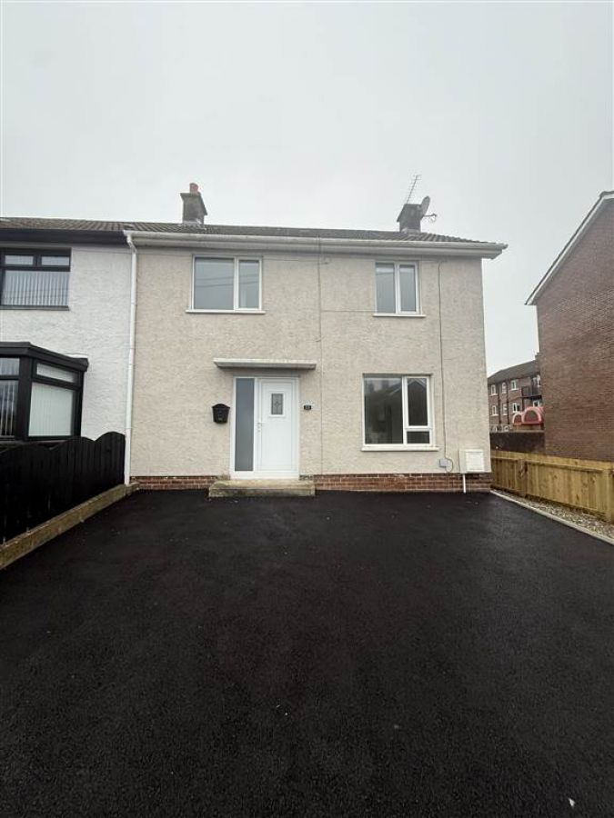 15 Rossmore Green, Carrickfergus, Greenisland, BT38 8TF