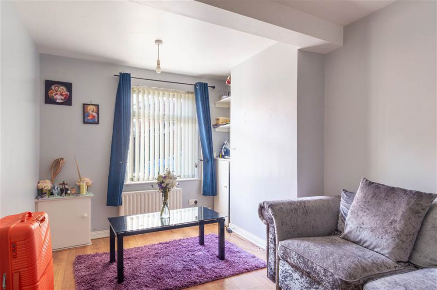 62 Beechmount Avenue