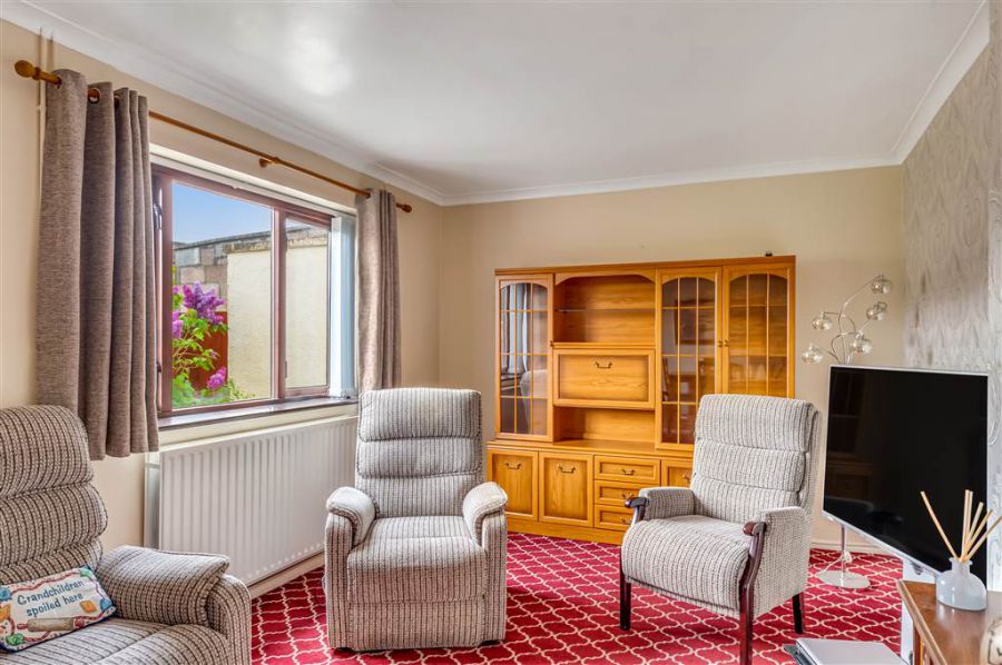 54 Locksley Gardens