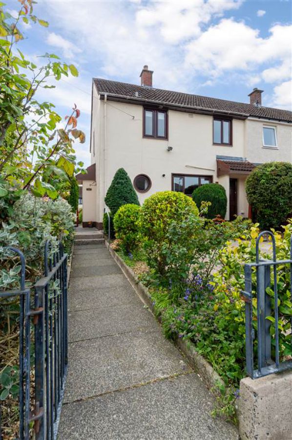 54 Locksley Gardens