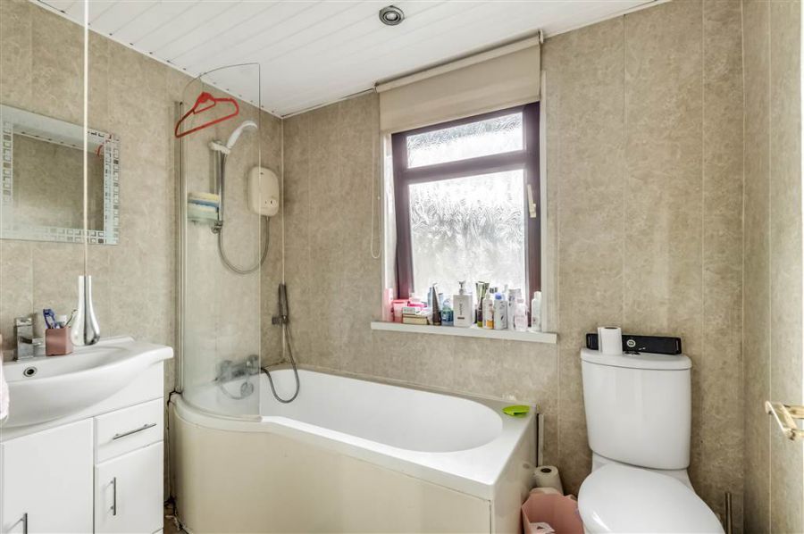 11 Laburnum Way