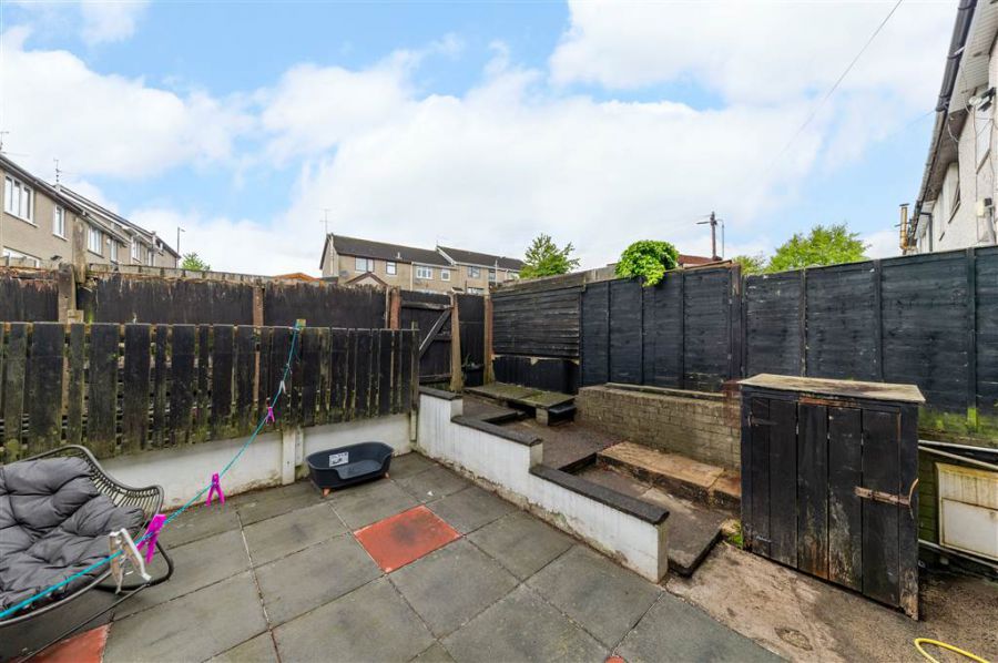 11 Laburnum Way