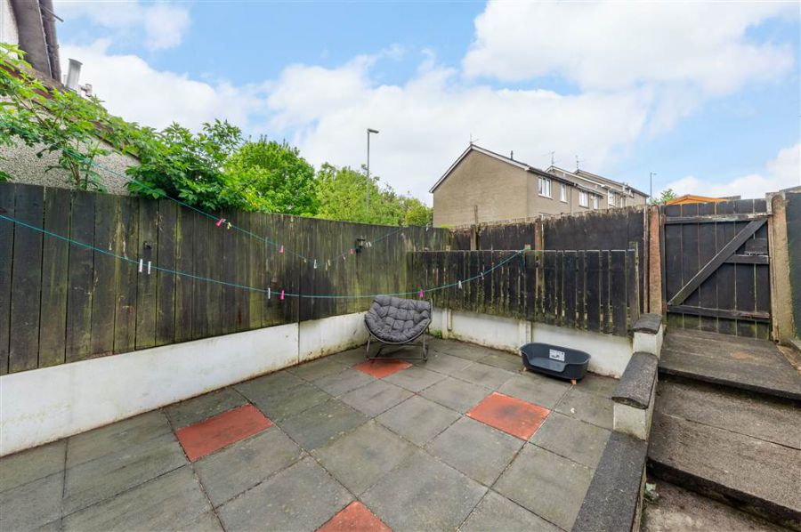 11 Laburnum Way