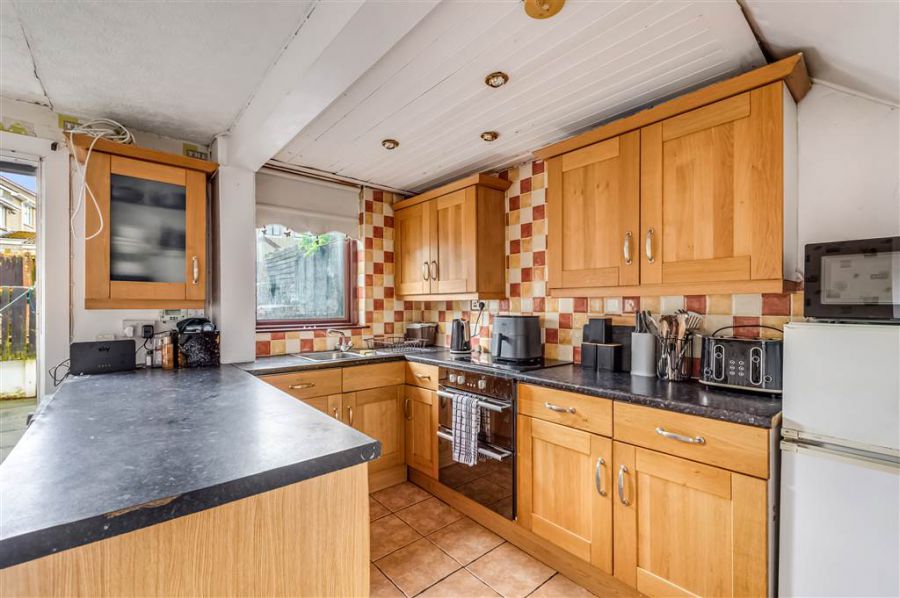 11 Laburnum Way