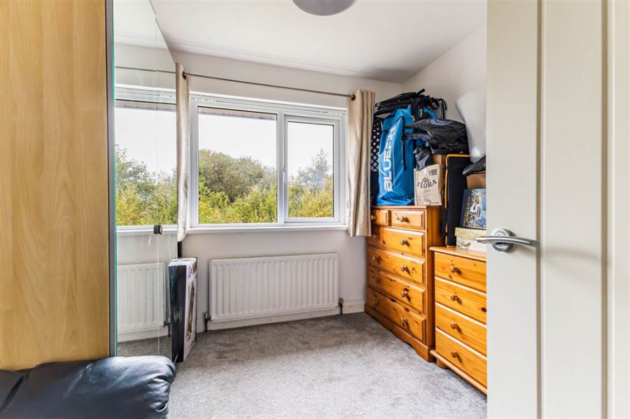 10 Ruskin Heights