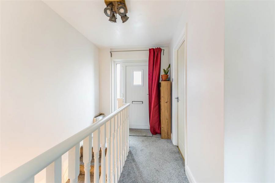 10 Ruskin Heights