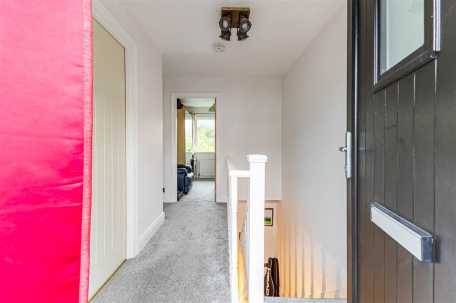 10 Ruskin Heights