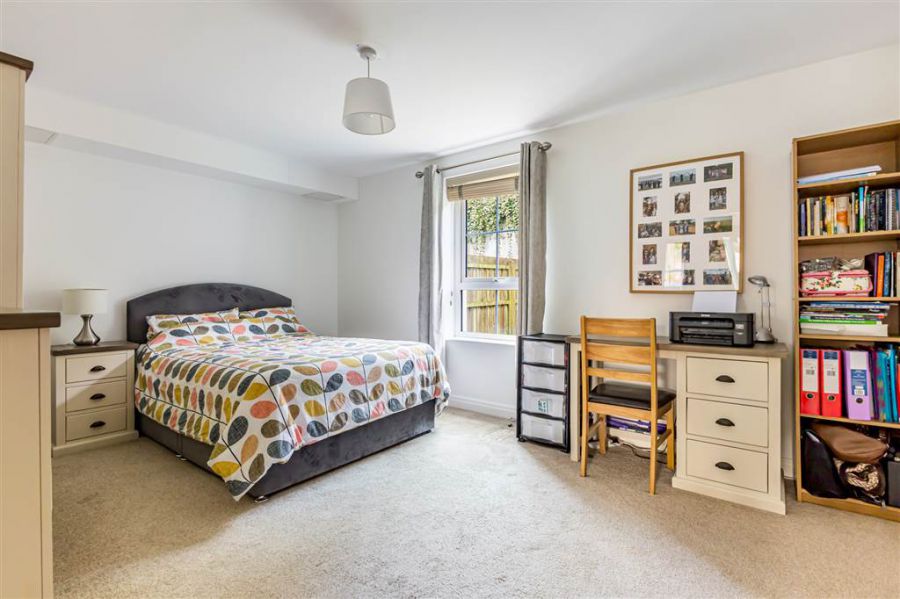 12 Fountain Mews