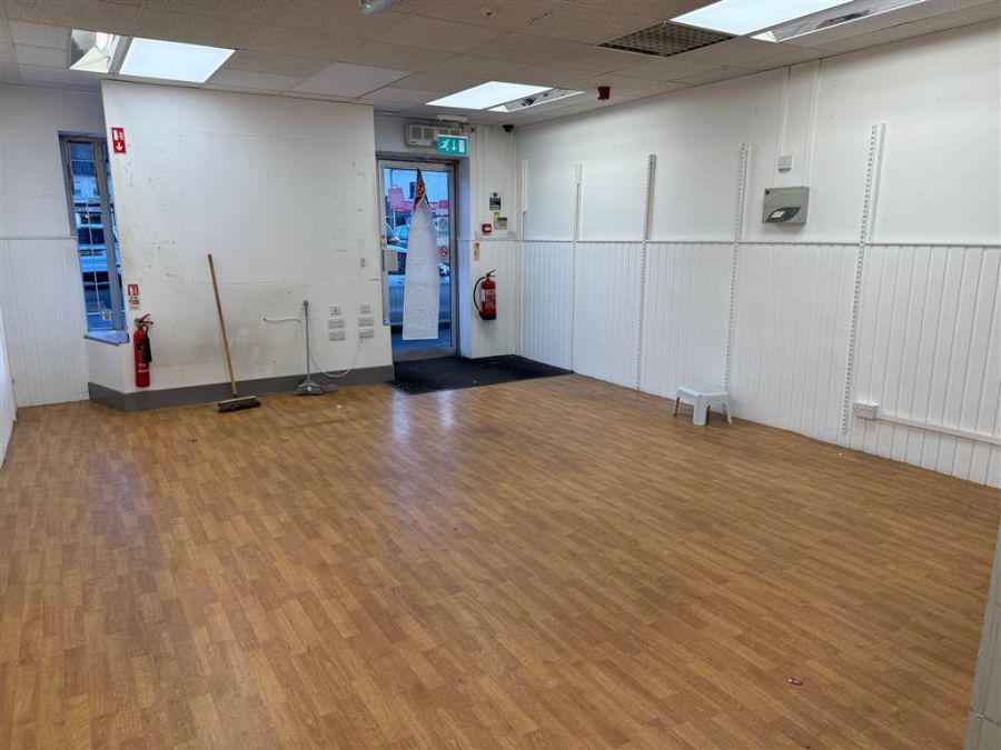 12 Smithfield Square