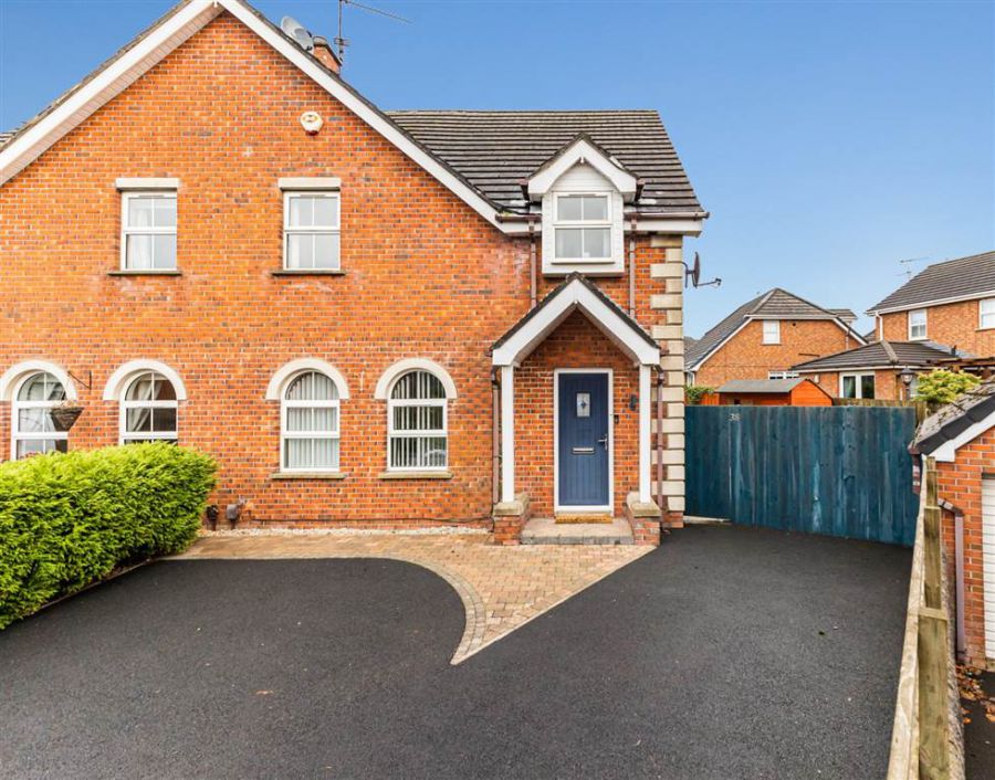 38 The Paddock, Lisburn, BT28 2YD