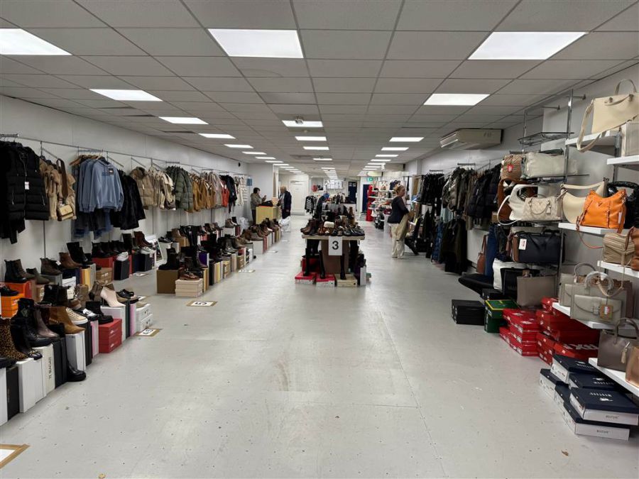 16 Market Square North