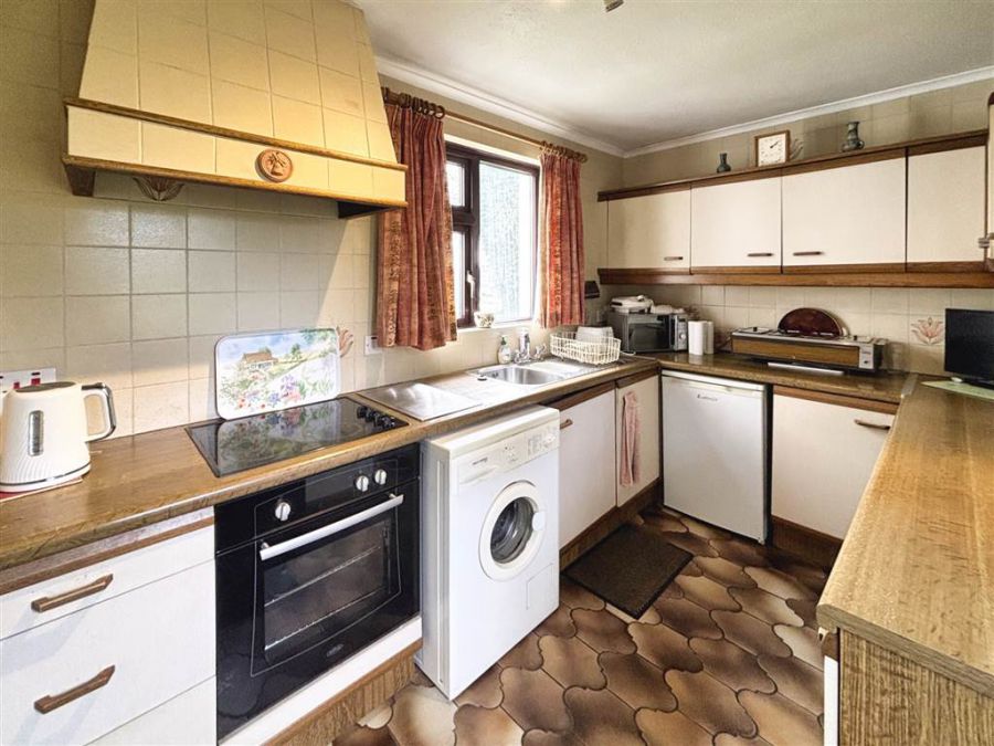 FANTASTIC REPLACEMENT/DEVELOPMENT OPPORTUNITY (STPP), 185 Newry Road