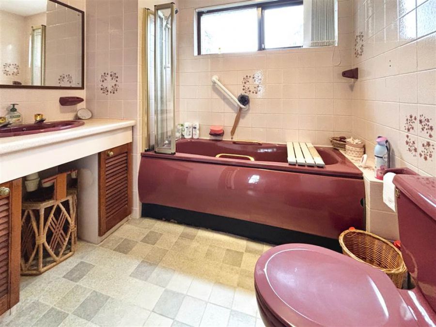 FANTASTIC REPLACEMENT/DEVELOPMENT OPPORTUNITY (STPP), 185 Newry Road