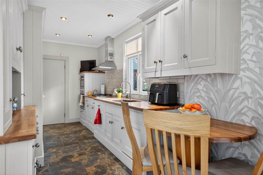 38 Hillsborough Road