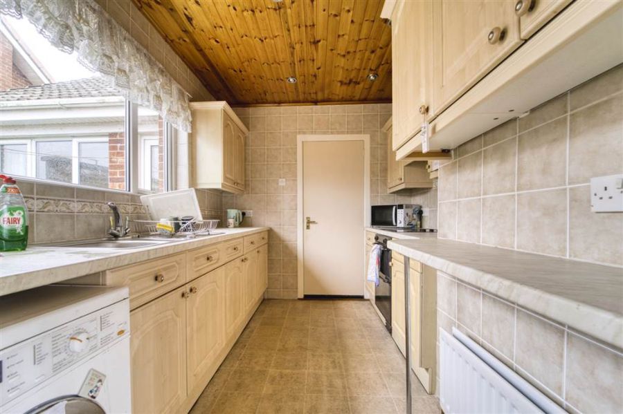 12 Aberdelghy Gardens