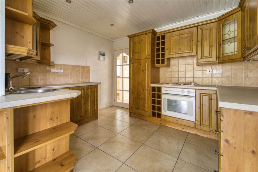 52 Halfpenny Gate Road