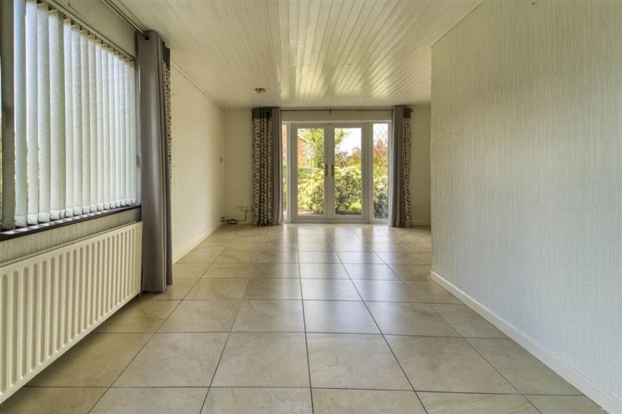 52 Halfpenny Gate Road