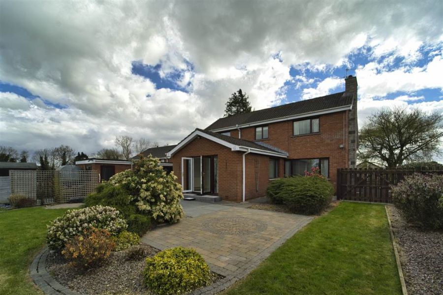 52 Halfpenny Gate Road