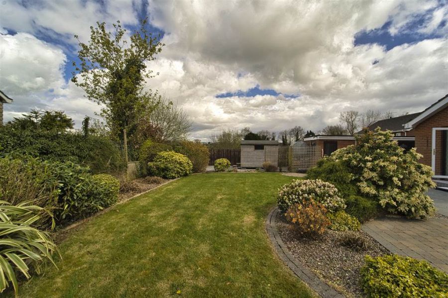 52 Halfpenny Gate Road