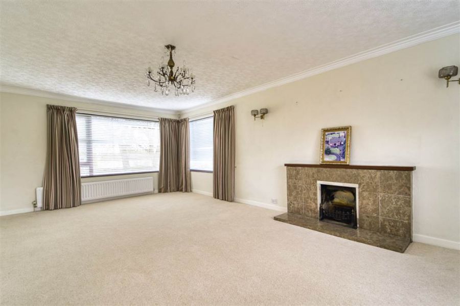 52 Halfpenny Gate Road