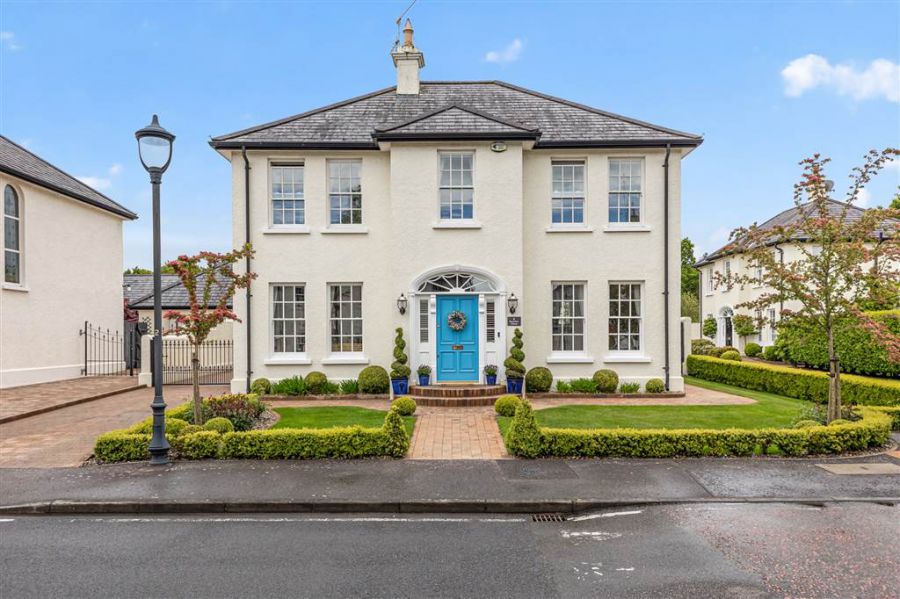 6 Royal Park Avenue