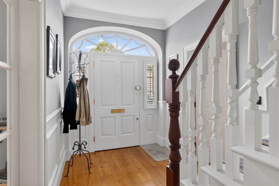 6 Royal Park Avenue