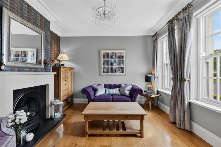 6 Royal Park Avenue
