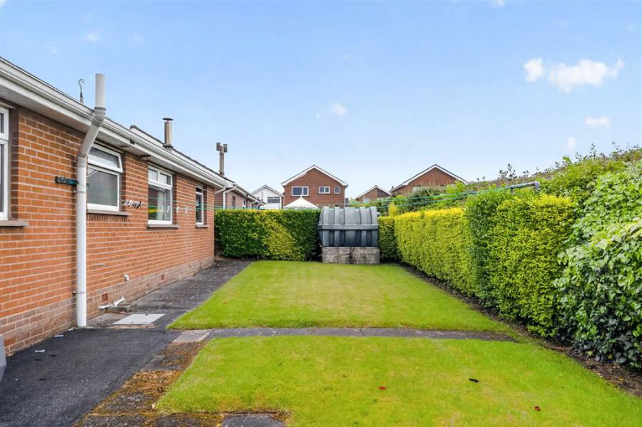 40 Magheralave Park East