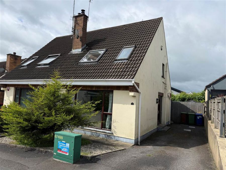 17 St Marks Wood, Lisburn, BT28 3AQ