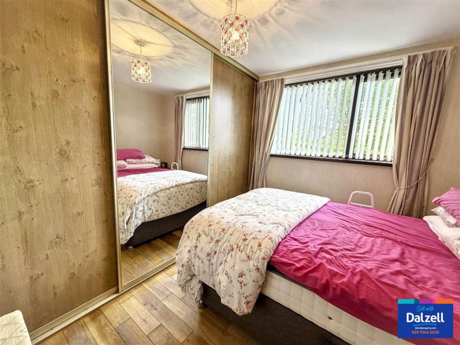 31B Iniscarn Park