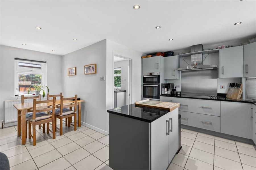 32 Gloucester Park